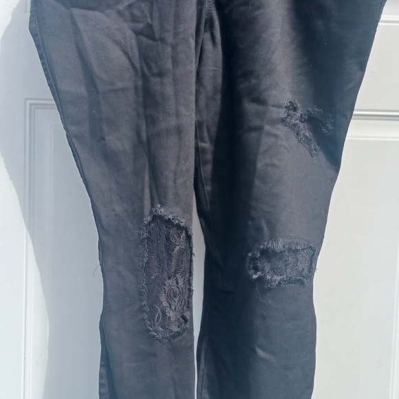 Torrid black Distressed Pants with Lace Accents - Picture 1 of 6